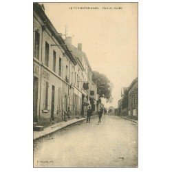 carte postale ancienne 49 LE PUY-NOTRE-DAME. Place du Marché Café Perrot