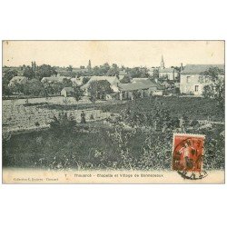 carte postale ancienne 49 THOUARCE. Chapelle et Village de Bonnezeaux 1914 avec personnagres