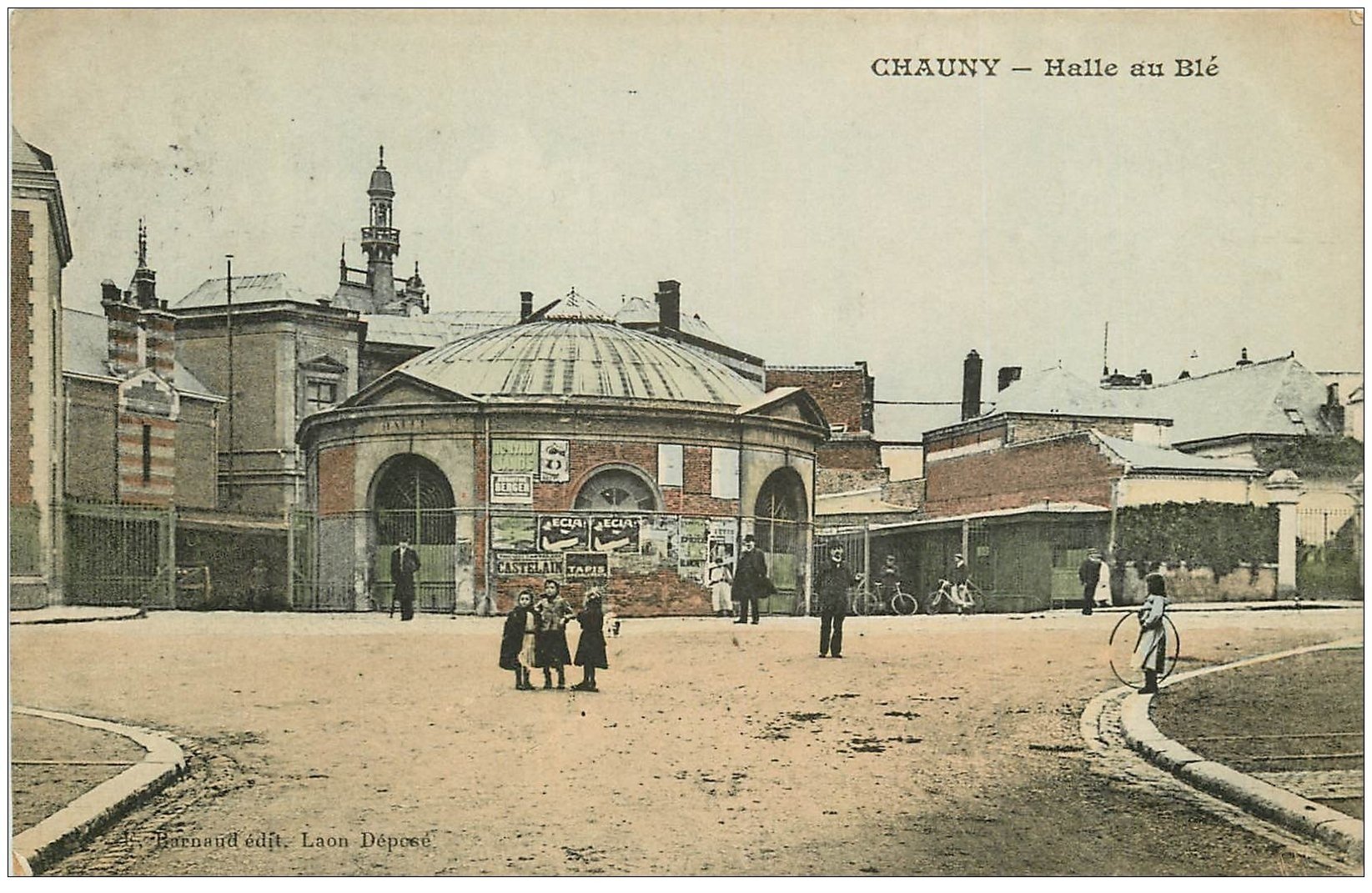 carte postale ancienne 02 CHAUNY. Halle au Blé 1905