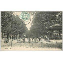 carte postale ancienne 59 DOUAI. Kiosque Place Carnot avec jeux d'Enfants 1906