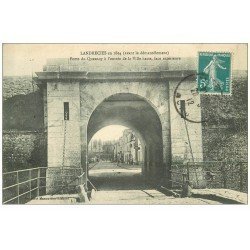 carte postale ancienne 59 LANDRECIES. Porte du Quesnoy 1912