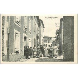 carte postale ancienne 11 MOUTHOUMET. Rue de la Place. La Mairie. Carte Notice