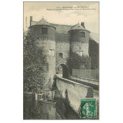 carte postale ancienne 59 MONTIGNY-EN-OSTREVENT. Porte Château Ducs de Montmorency 1908