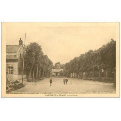 carte postale ancienne 59 WARGNIES-LE-GRAND. La Place