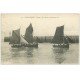 carte postale ancienne DUNKERQUE 59. Pêcheurs de Crevettes rentrant au Port 1919. Métiers de la Mer. Tampon Transport Militaire