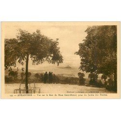 carte postale ancienne 50 AVRANCHES. Jardin des Plantes vue Baie Saint-Michel