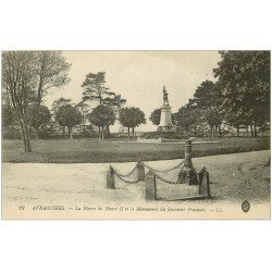 carte postale ancienne 50 AVRANCHES. Pierre Henri II Roi Angleterre Monument Français 1915