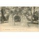 carte postale ancienne 50 AVRANCHES. Porte Romaine Jardin public