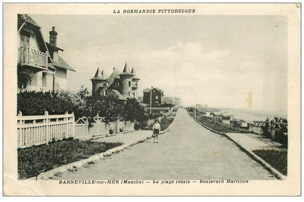 carte postale ancienne 50 BARNEVILLE. Boulevard Maritime 1943