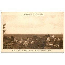 carte postale ancienne 50 BRETTEVILLE. Village et Eglise