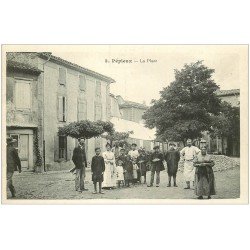 carte postale ancienne 11 PEPIEUX. La Place
