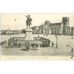 carte postale ancienne 50 CHERBOURG. Statue Napoléon Eglise Sainte-Trinité 1909