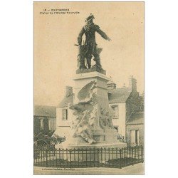 carte postale ancienne 50 COUTANCES. Statue Amiral Tourville