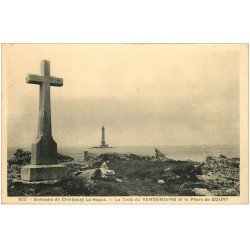 carte postale ancienne 50 GOURY. Croix des Marins submersoble Vandémiaire et Phare animation