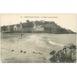 carte postale ancienne 50 GRANVILLE. La Plage à Marée montante