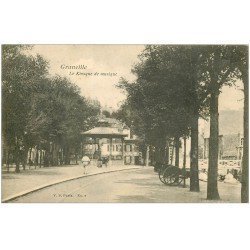 carte postale ancienne 50 GRANVILLE. Le Kiosque de musique