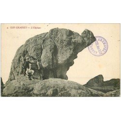carte postale ancienne 50 ILES CHAUSEY. L'Eléphant 1921 animation