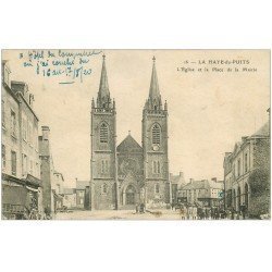 carte postale ancienne 50 LA HAYE-DU-PUITS. Eglise Place Mairie 1920