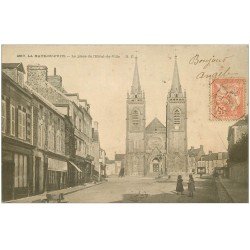 carte postale ancienne 50 LA HAYE-DU-PUITS. Place Hôtel de Ville 1903