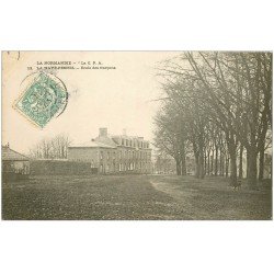 carte postale ancienne 50 LA HAYE-PESNEL. Ecole des Garçons 1905