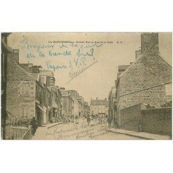 carte postale ancienne 50 LA HAYE-PESNEL. Grande Rue et Rue de la Gare 1904 Boucherie