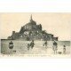 carte postale ancienne 50 LE MONT SAINT-MICHEL. Pêcheurs des Grèves et Coquetières