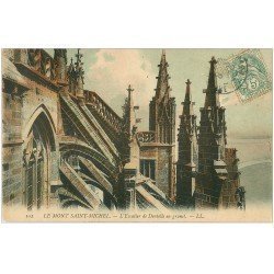 carte postale ancienne 50 MONT-SAINT-MICHEL. Escalier de Dentelle en Granit 1906