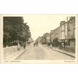 carte postale ancienne 50 PONTORSON. La Grande Rue