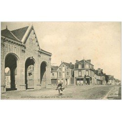 carte postale ancienne 50 PONTORSON. Les Halles Rue Saint-Michel