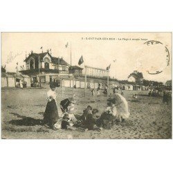 carte postale ancienne 50 SAINT-PAIR-SUR-MER. La Plage Femmes et ombrelle. Timbre manquant