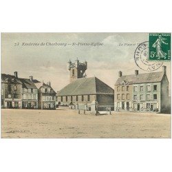 carte postale ancienne 50 SAINT-PIERRE-EGLISE. Place et Eglise 1908
