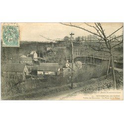 carte postale ancienne 50 SOURDEVAL-LA-BARRE. Pont de la Forge 1906. Carte un peu molle