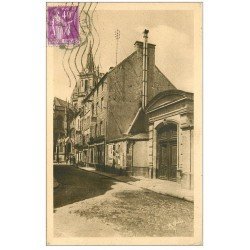 carte postale ancienne 50 VALOGNES. Rue Carnot 1936