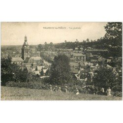 carte postale ancienne 50 VILLEDIEU-LES-PEOLES. Fermière Vache et Enfants dans les Prés 1930