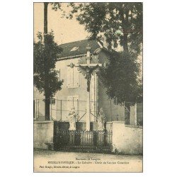 carte postale ancienne 52 NEUILLY-L'EVEQUE. Le Calvaire et Cimetière 1916