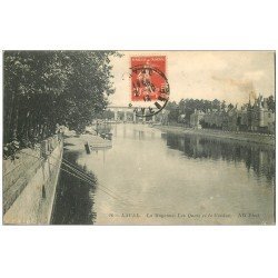 carte postale ancienne 53 LAVAL. Nombreux Pêcheurs sur les Quais 1913