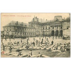 54 LUNEVILLE. Le Remplissage des Paillasses Garnison 1907