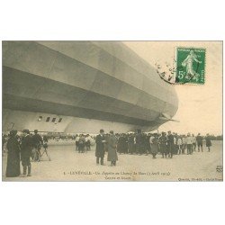 carte postale ancienne 54 LUNEVILLE. Un Zeppelin au Champ de Mars 1913 Aérostat Ballon Dirigeable Avion