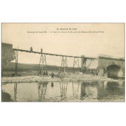 carte postale ancienne 54 REHAINVILLER. Pont du Chemin de Fer 1914 avec Ouvriers et Soldats