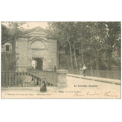 54 TOUL. La Porte de Metz 1904