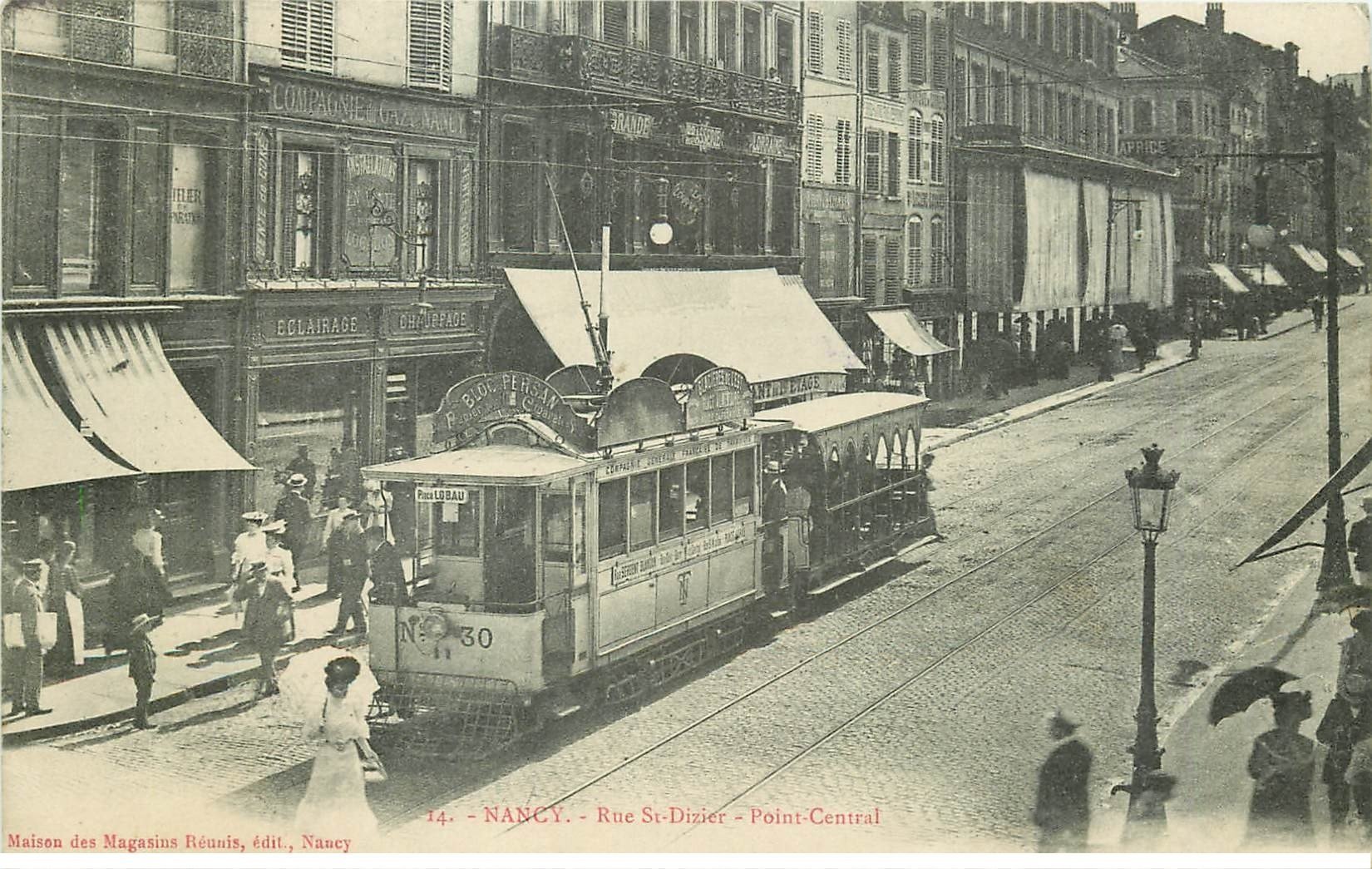 carte postale ancienne 54 NANCY. Rue Saint-Dizier Point Central. Tramway 1909. Bord droit mou...