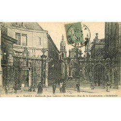 carte postale ancienne 54 NANCY. Rue de la Constitution Cathédrale et Grilles Lamour 1921