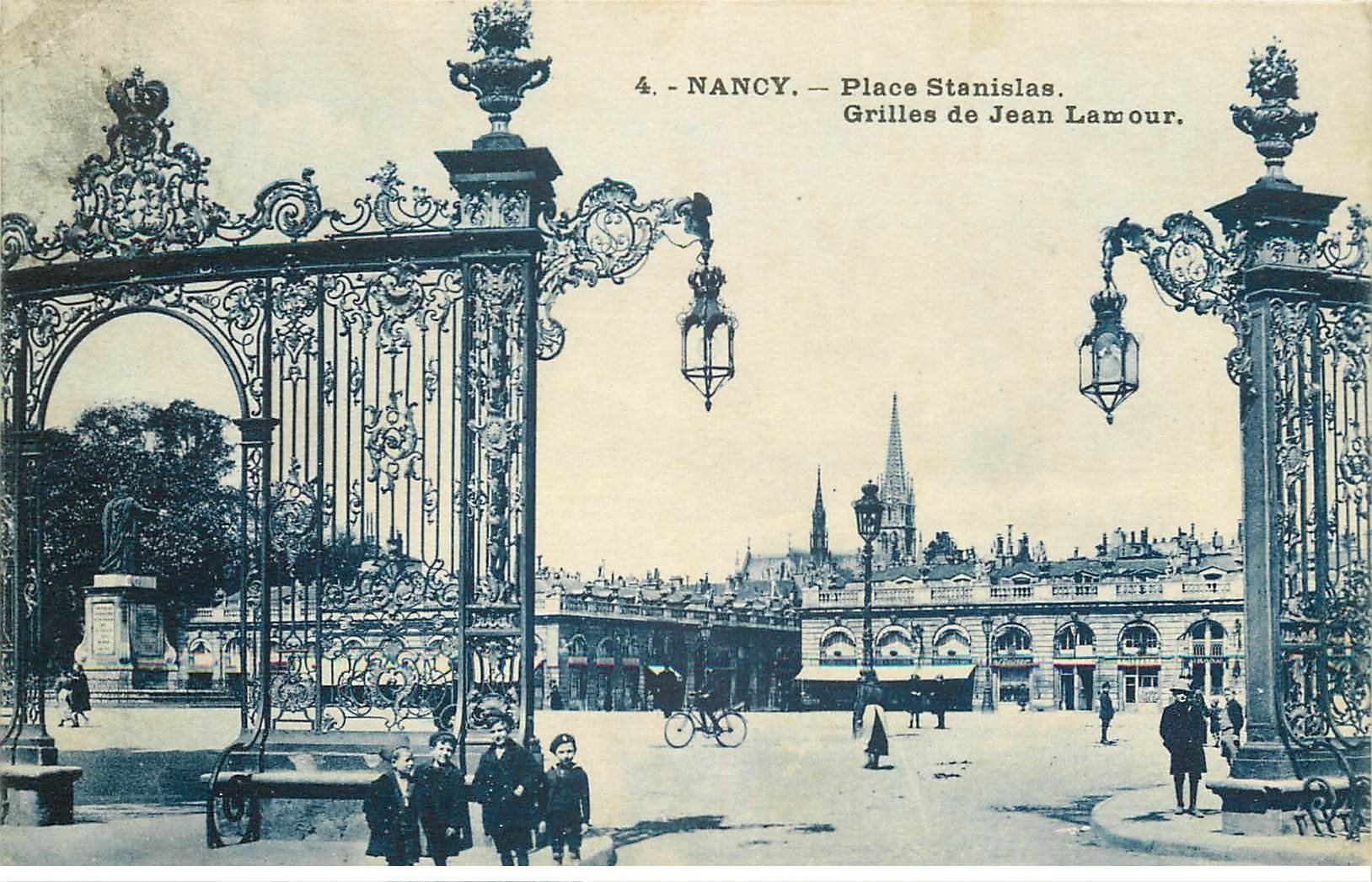 carte postale ancienne 54 NANCY. Grilles Lamour Place Stanislas 1923