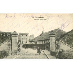 carte postale ancienne 54 TOUL. La Porte Jeanne d'Arc 1916
