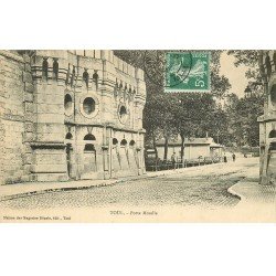 carte postale ancienne 54 TOUL. La Porte Moselle 1909