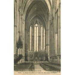 carte postale ancienne 54 TOUL. Cathédrale Choeur et Nef 1940