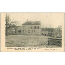 carte postale ancienne 02 CHEZY-EN-ORXOIS. Maison bombardée sur la Place. Bataille Ourcq. Enfants vers Fontaine