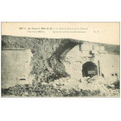 carte postale ancienne 55 DOUAUMONT. Le Fort après bombardements 1916