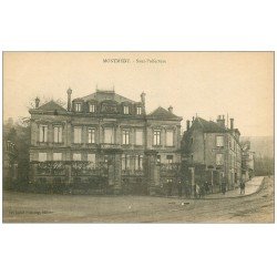 carte postale ancienne 55 MONTMEDY. Sous Préfecture animation