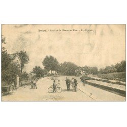 carte postale ancienne 55 REVIGNY. Péniches et Ecluses Canal de la Marne au Rhin